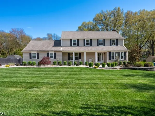 60 Kinnan Way, Bernards Twp., NJ 07920