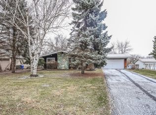 1005 N Meadow Ln, Mount Prospect, IL 60056