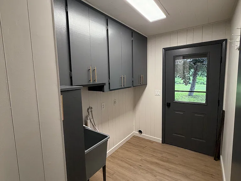 8901 M 72 E — Photo 10