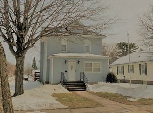 625 2nd St W, Cresco, IA 52136