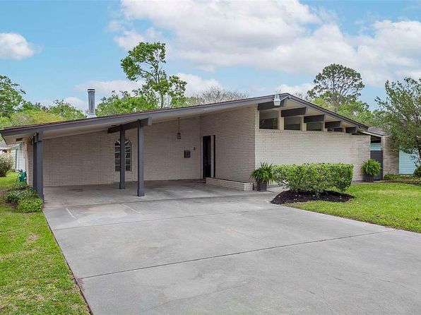 3215 Callaway Dr