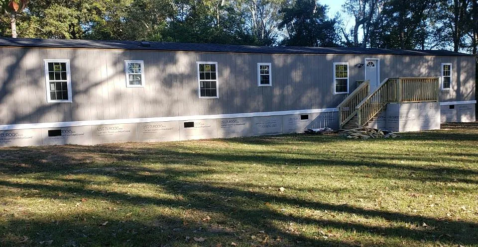 2095 N Kings Hwy