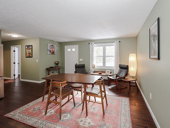 3rd image of 13 Van Ger Drive