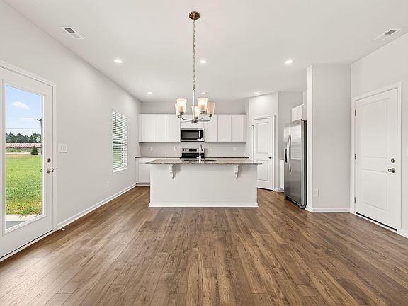 4th image of 116 Timber St