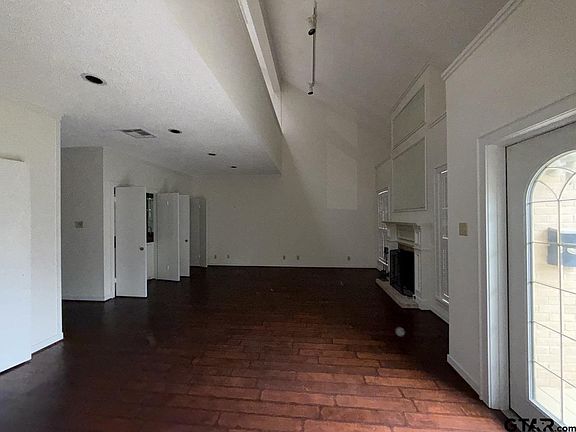 5th image of 1022 Troup Hwy