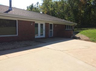 16102 Asbury Rd, Dubuque, IA 52002