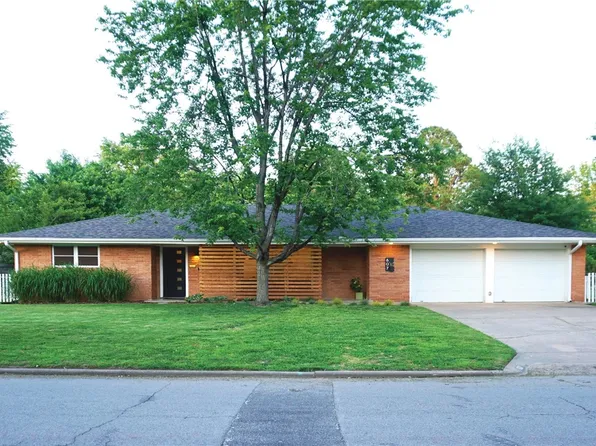 607 Carlton St, Springdale, AR 72762