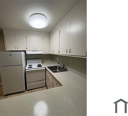 4th image of 303 Lee St APT 105