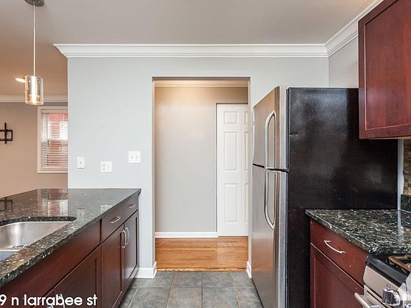 3rd image of 1479 N Larrabee St #1417