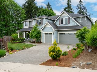 10833 NE 190th Pl, Bothell, WA 98011