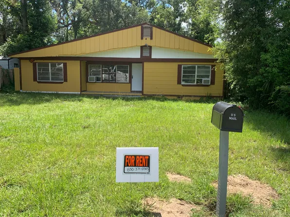 1107 Calhoun St N, Perry, FL 32348