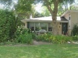 1211 Knollwood Rd, Deerfield, IL 60015