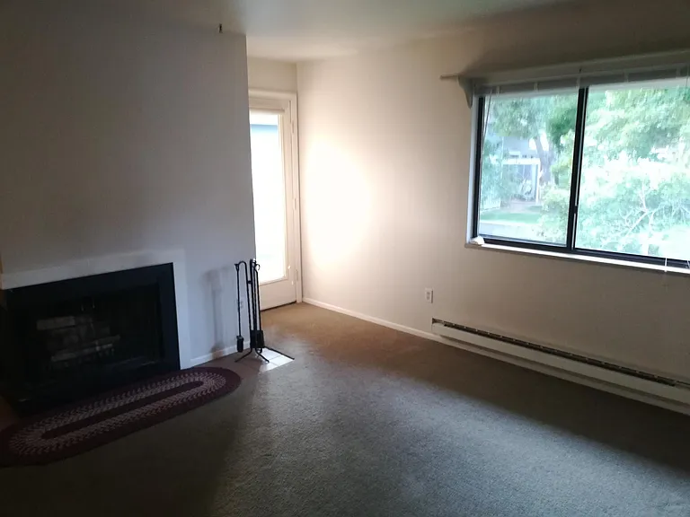 3500 Rolling Green Dr #J40 — Photo 7