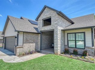 406 Clear View Dr, Washington, OK 73093