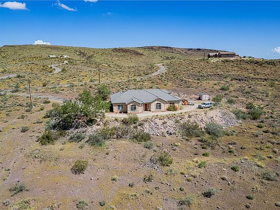 2nd image of 3290 N Wild Mustang Way