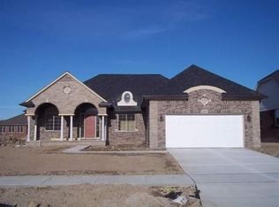 50774 Bredenbury Dr, Macomb, MI 48044