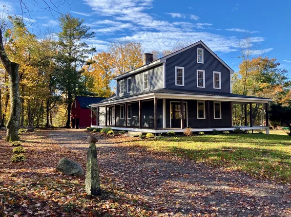 35 West St, Petersham, MA 01366