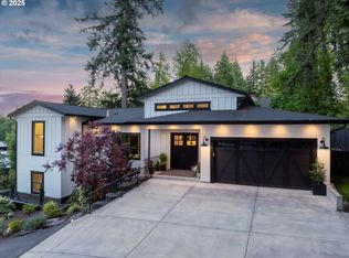 13585 Goodall Rd, Lake Oswego, OR 97034