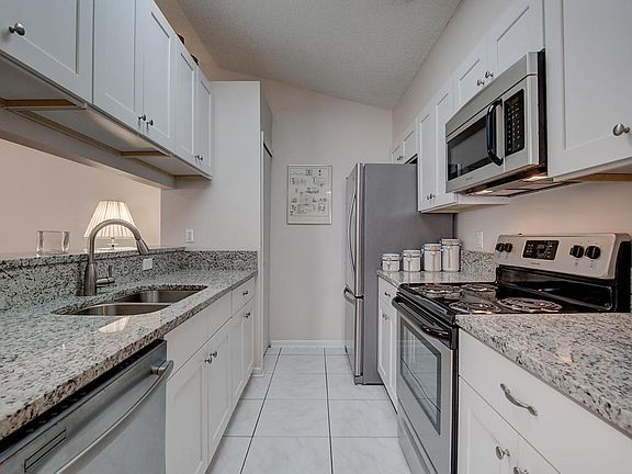 2nd image of 8188 Dunbarton Ct