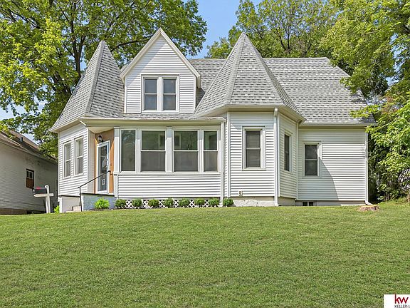 2nd image of 4728 N 38th St