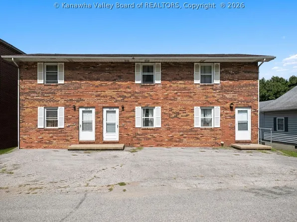523 James River Rd, Cabin Creek, WV 25035
