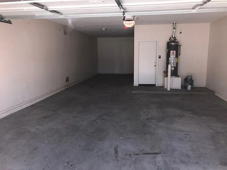3440 E Flower St — Photo 20