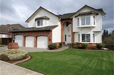 2nd image of 5033 Norpoint Way NE
