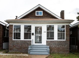 3520 Central Pl, Saint Louis, MO 63121