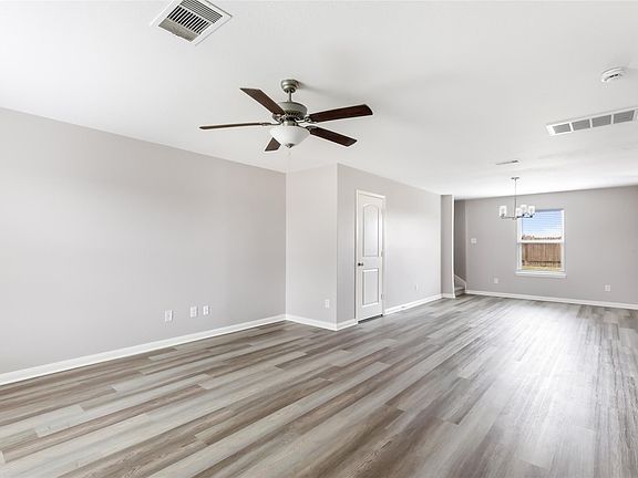 5th image of 5622 Rainbow Rd