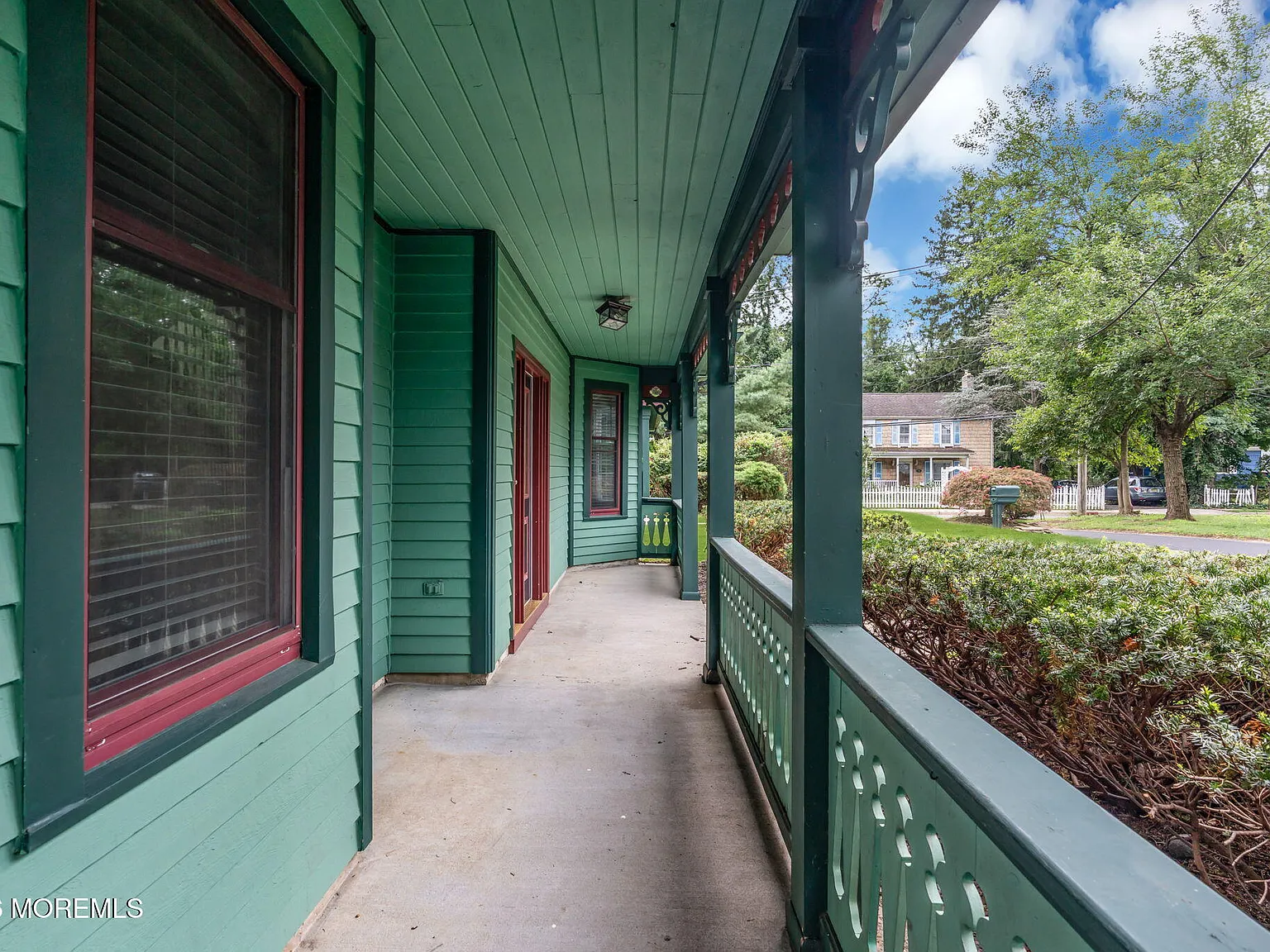 3 bed, 1.5 bath, 2208 sqft, $3,750 — Photo 3
