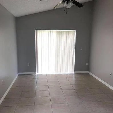 2809 Berkshire Cir — Photo 25
