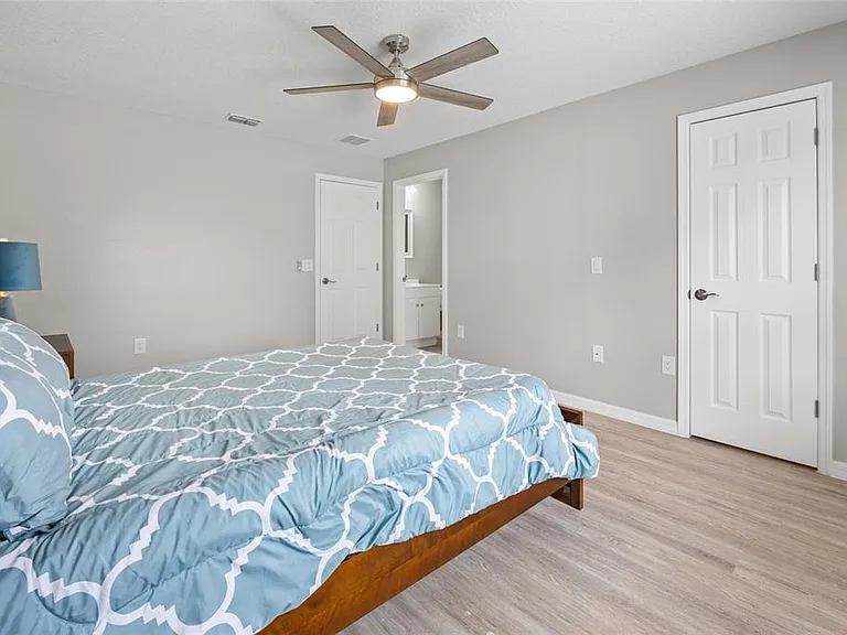 4510 SE 32nd Pl — Photo 25