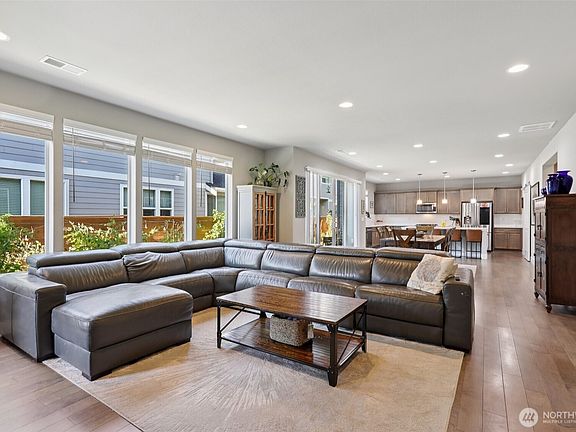 4th image of 18705 134th Street E