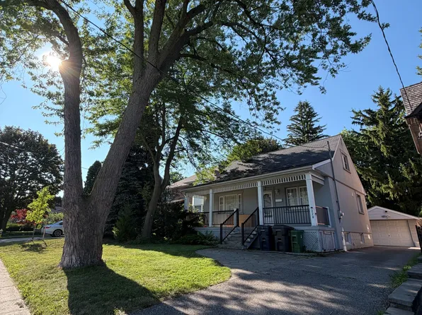 228 Hollywood Ave, Toronto, ON M2N 3K6