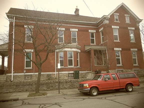 3rd image of 1215 Bates Ave