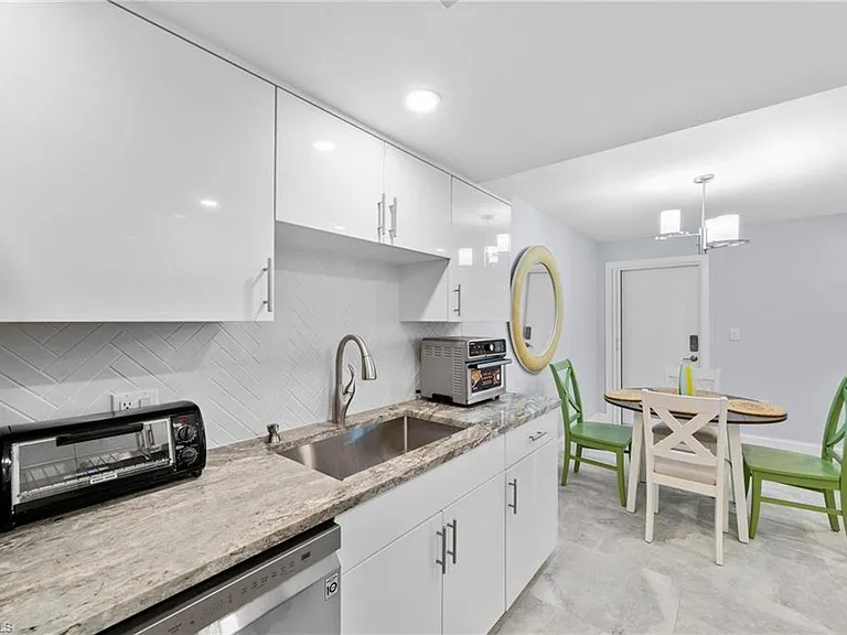 1605 Chesapeake Ave #2 — Photo 15