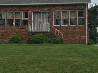 1612 Ridge Rd, Jeannette, PA 15644