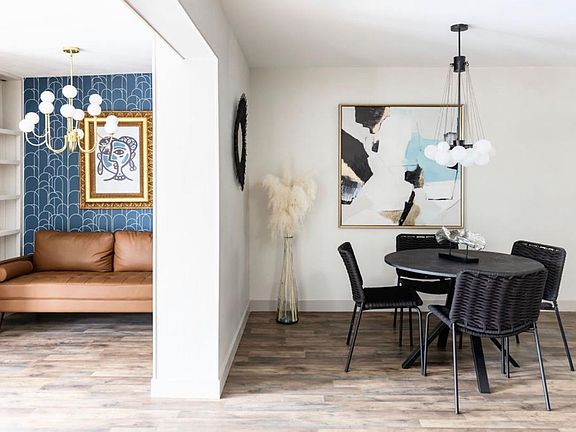 Formal Dining