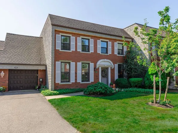 163 Anchor Lane #163, Bay Shore, NY 11706