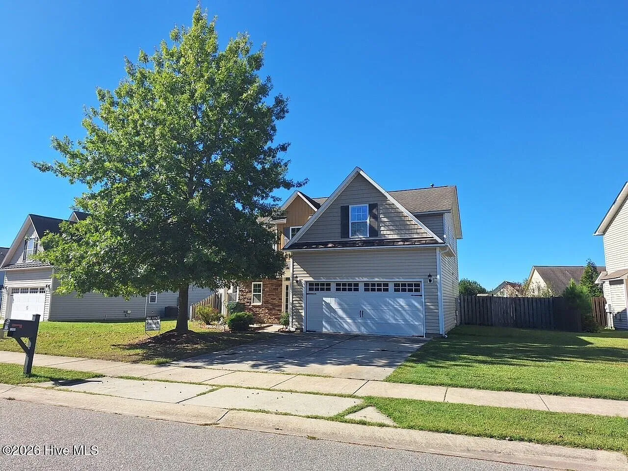 4 bed, 3.0 bath, $2,000 — Photo 3