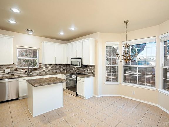 4th image of 4107 Santa Olivia St