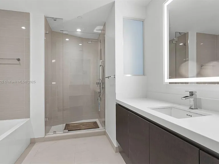 851 NE 1st Ave #300 — Photo 7