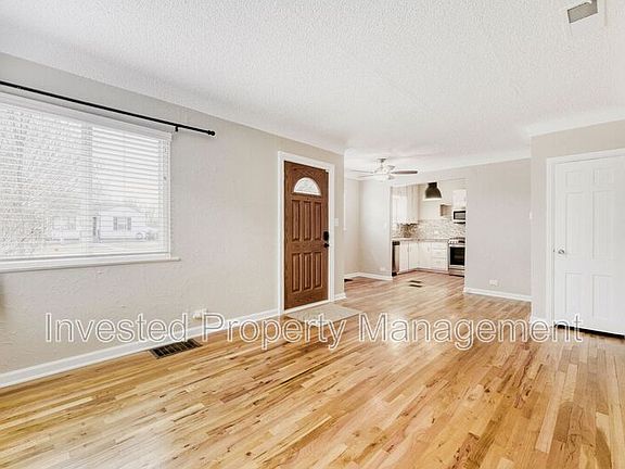 5th image of 4670 S Washington St