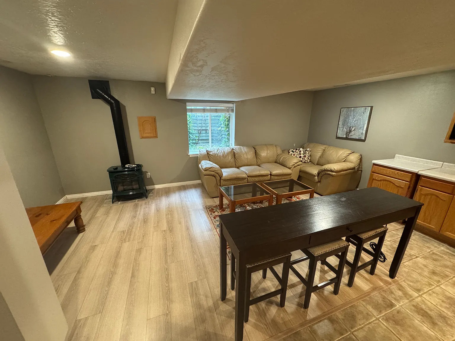 2 bed, 700 sqft, $1,500 — Photo 2