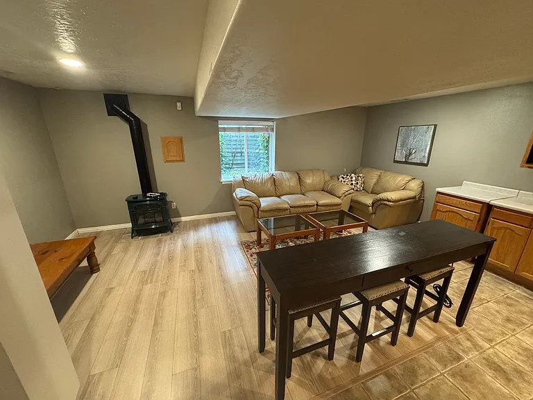 556 E Rocky Mouth Ln #BASEMENT — Photo 2