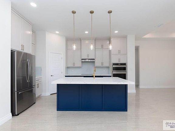 4th image of 109 Heron Dr