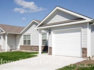 9419-9421 N Robinhood Ave, Kansas City, MO 64154