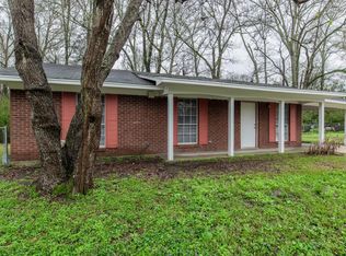 107 Melwood Dr, Hattiesburg, MS 39401