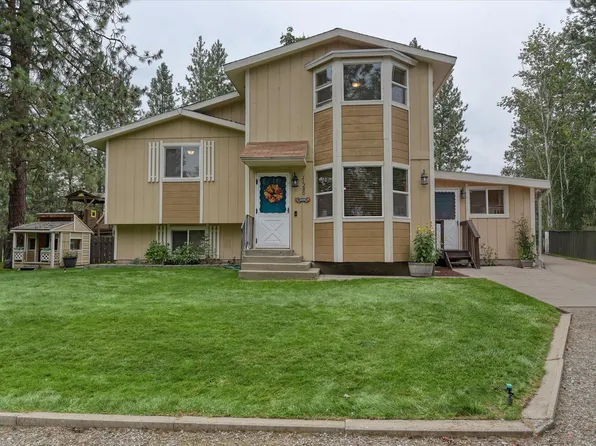 11280 W Meadowview Ln, Nine Mile Falls, WA 99026