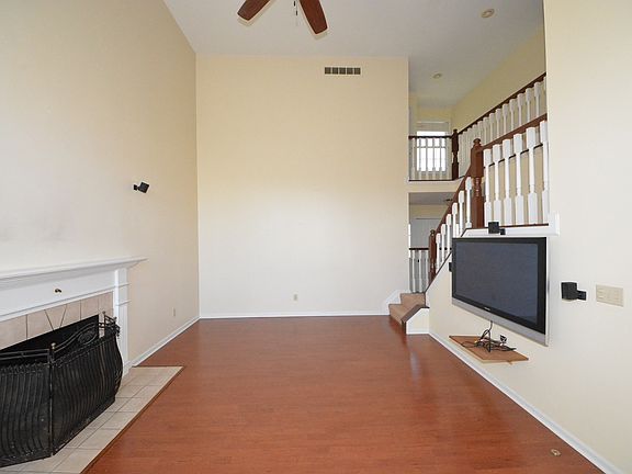 4th image of 6272 Charlemont Ct